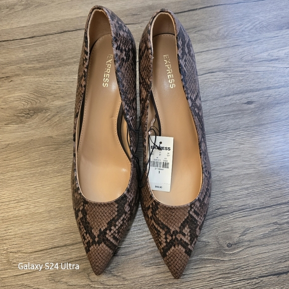 Express Pointedtoe Brown Snakeskin Pattern Heels Size 9 NWT See Pics - Picture 1 of 7